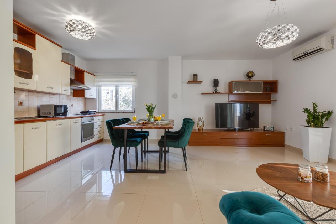 Elegant Two Bedroom Apartment Zadar Exterior foto